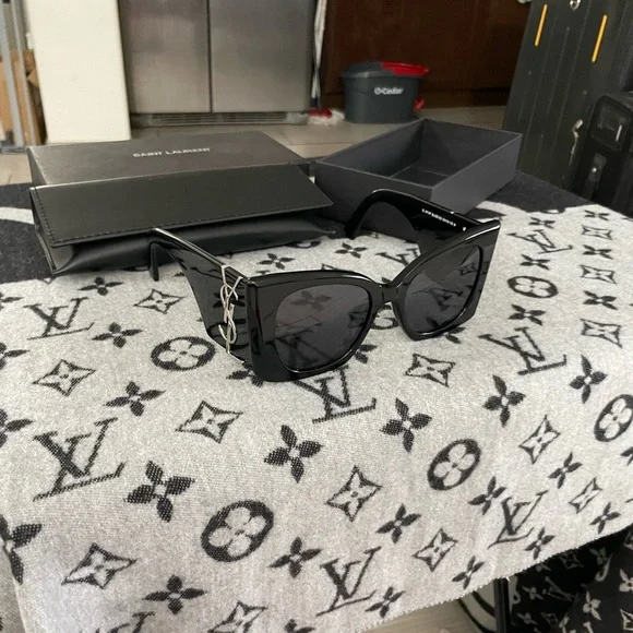 Saint Laurent Dark Sunglasses with Silver Accents - Picture 4 of 8